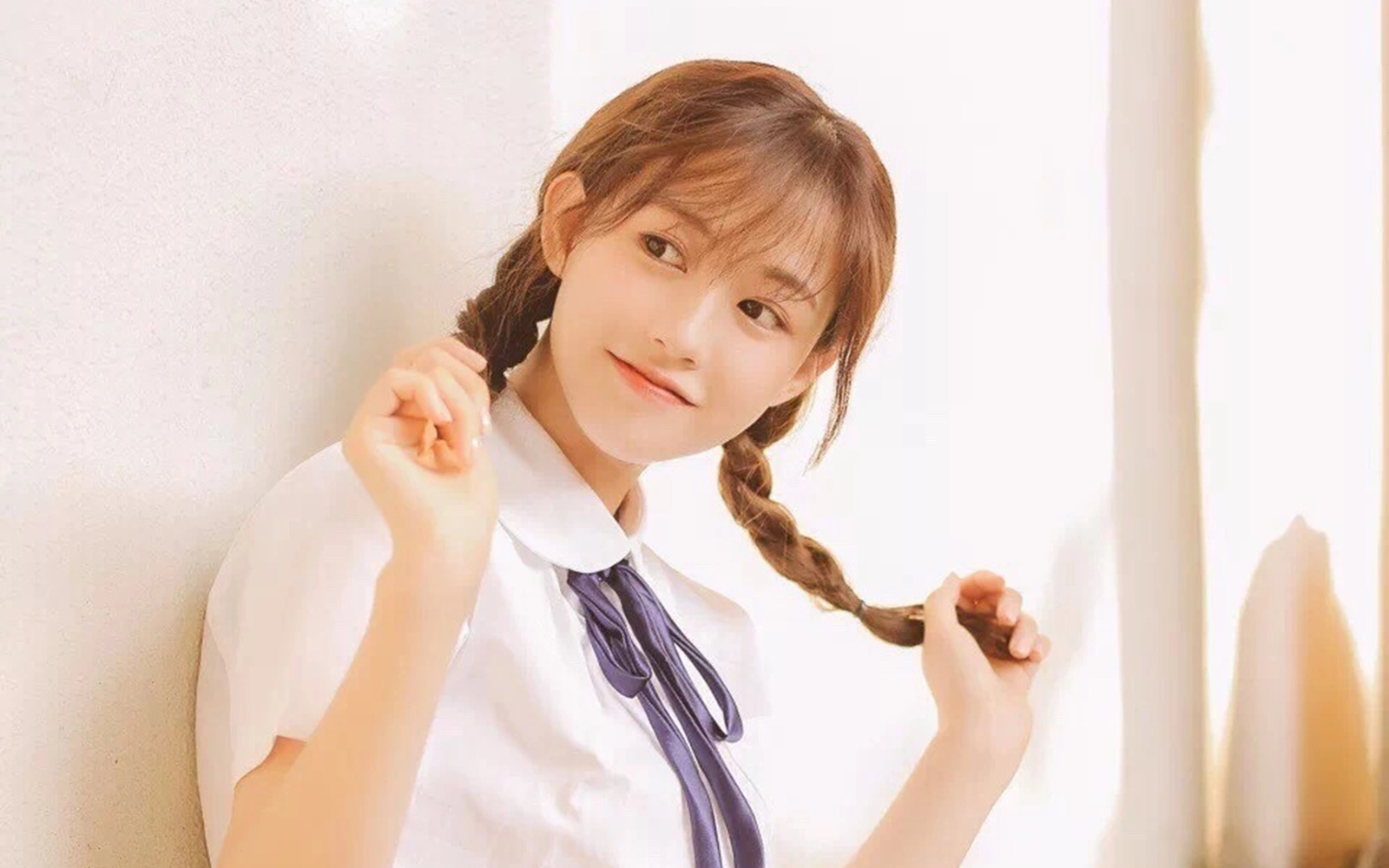 拜月