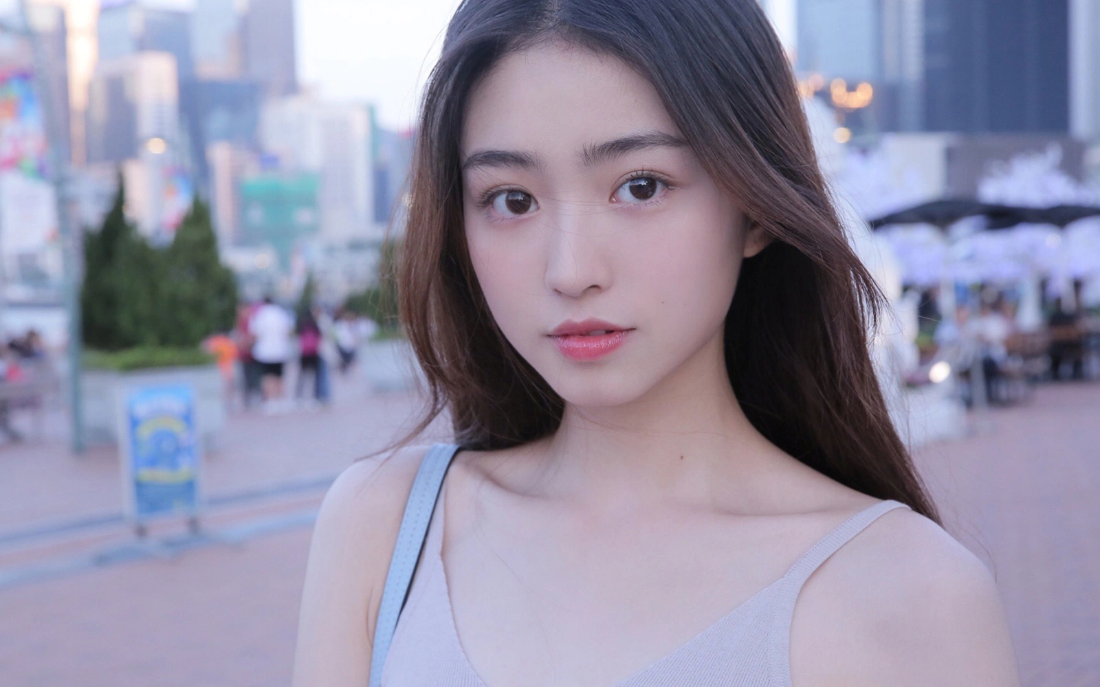淩晨赶稿灵感好