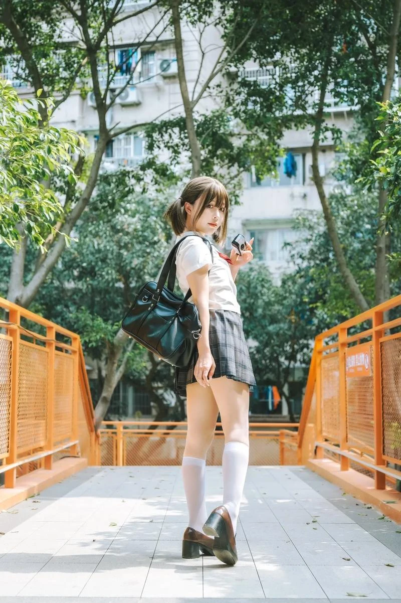 光模块占比超50% 通信ETF突破400亿 光速行情如何追