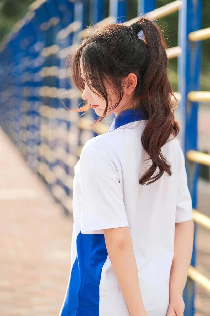 长川秀
