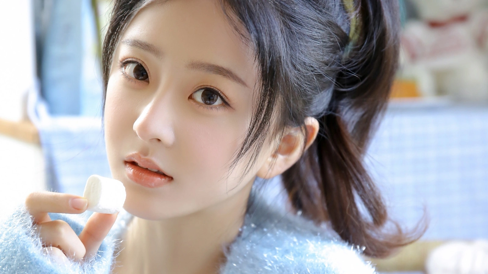 李小璐带陌生女孩回家 二胎传闻再掀疑云