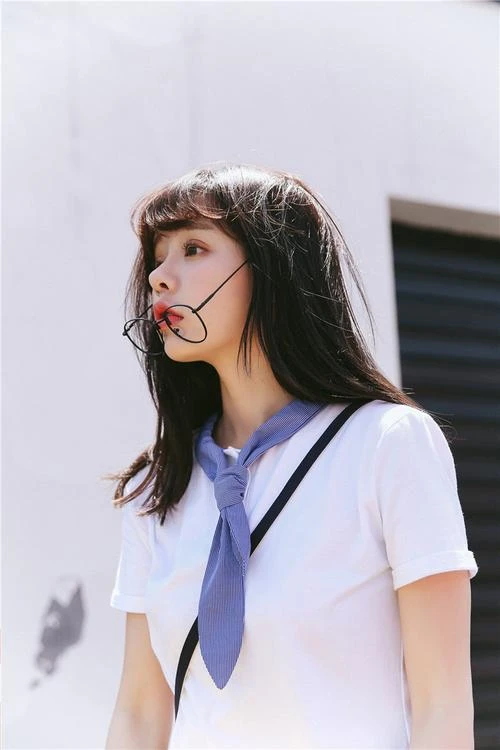 谢贤因谢霆锋离婚泪崩 感慨上天对自己有偏见